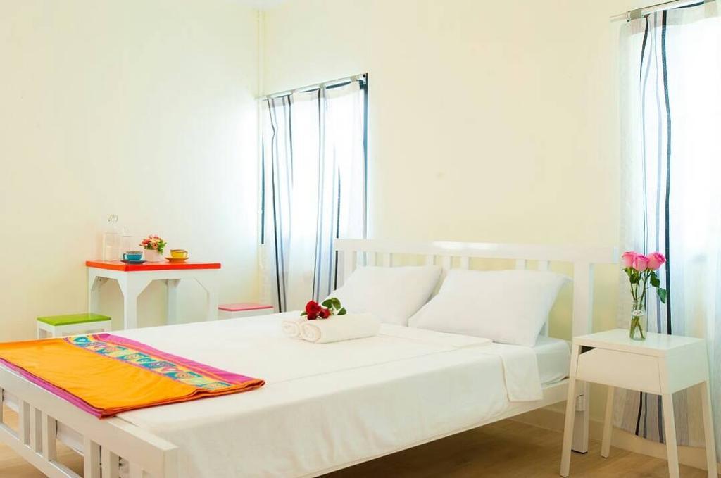 My Thai Hostel Bangkok Eksteriør bilde