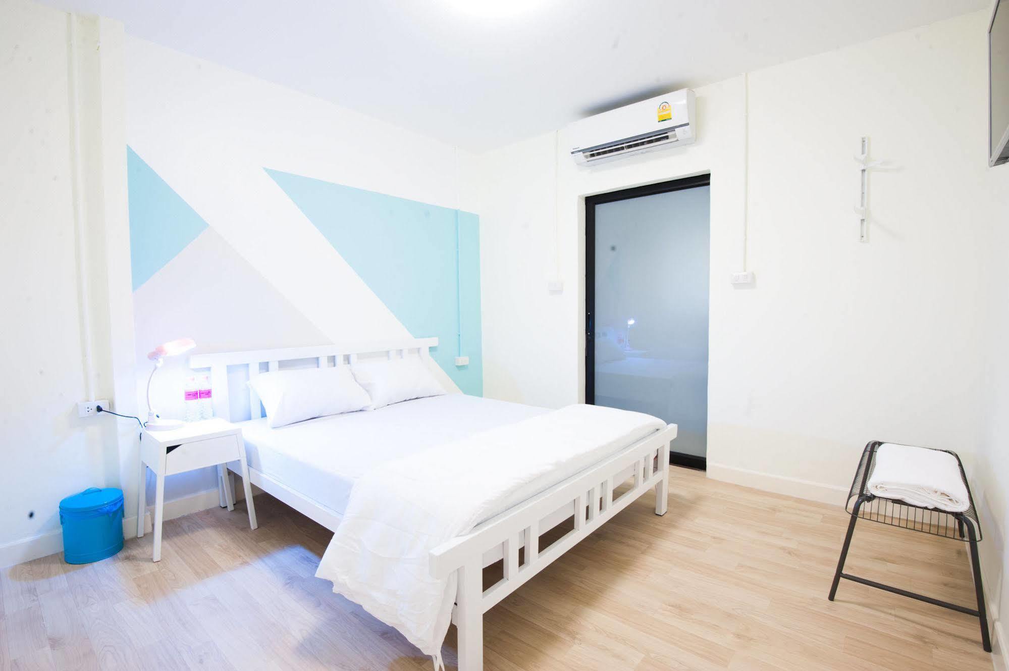My Thai Hostel Bangkok Eksteriør bilde